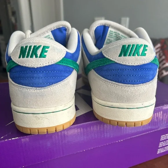 NIKE SB PHANTOM/MALACHITE 2023 DUNK
MODERATELY WORN - Picture 4 of 7